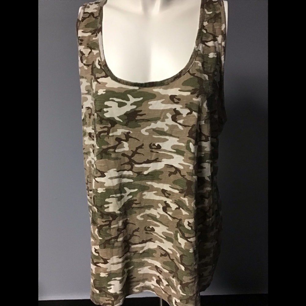 Bobbie Brooks 2XL camo t shirt